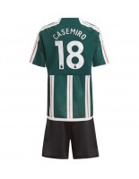 Manchester United Casemiro #18 Vieraspaita Lasten 2023-24 Lyhythihainen (+ shortsit)